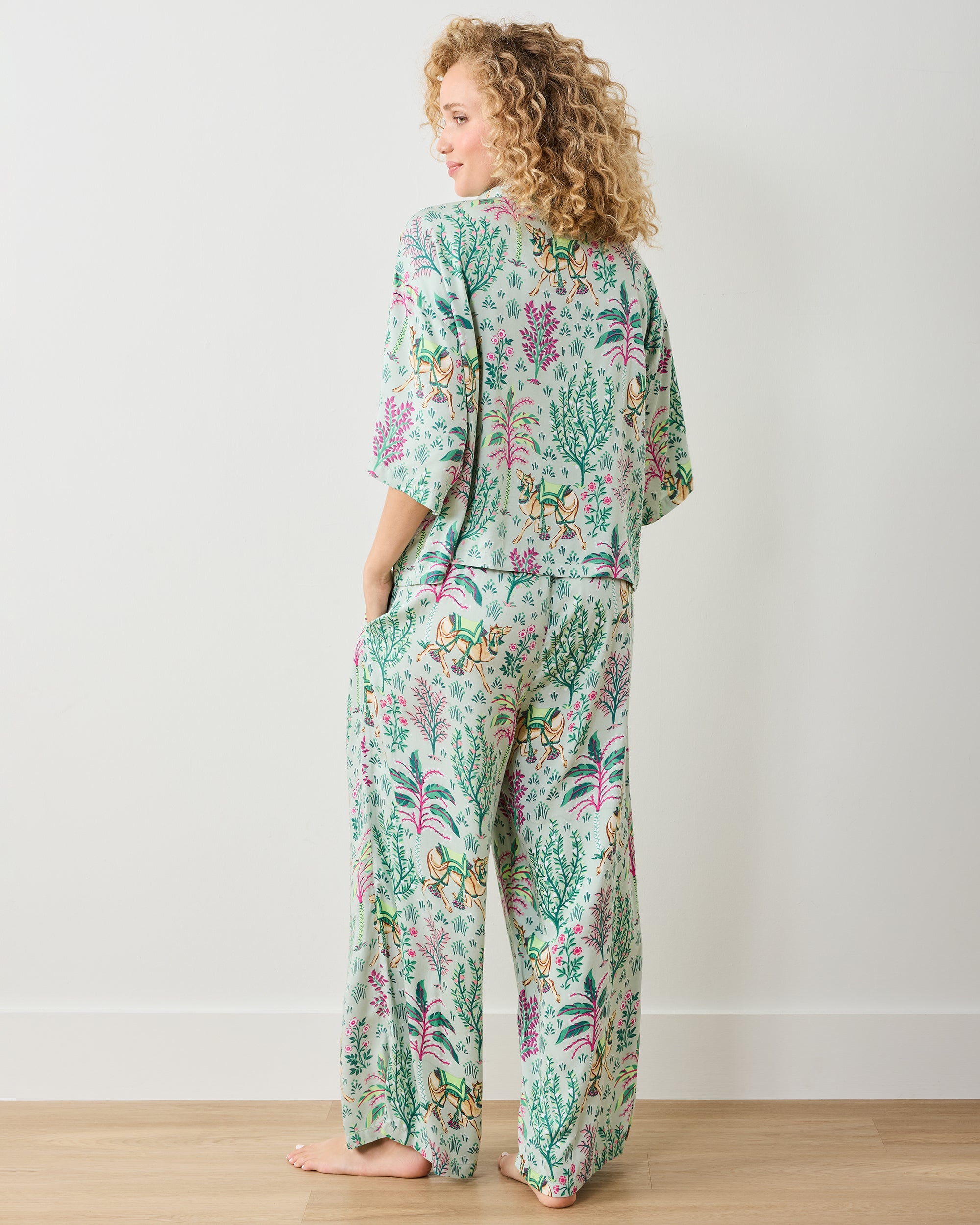 Camel's Courtyard - Eco Satin Wildest Dreams Set - Avocado - Image 5
